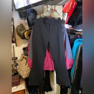 Pre-owned LL Bean Ladies Black  Stretch Snow/Ski Pants Size 8 - New with tags